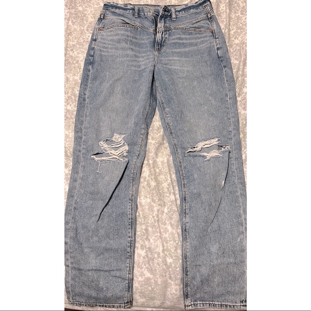 American Eagle Mom Jean